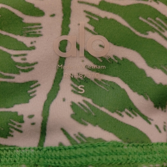 Alo  Yoga Goddess Leggings - Picture 5 of 5